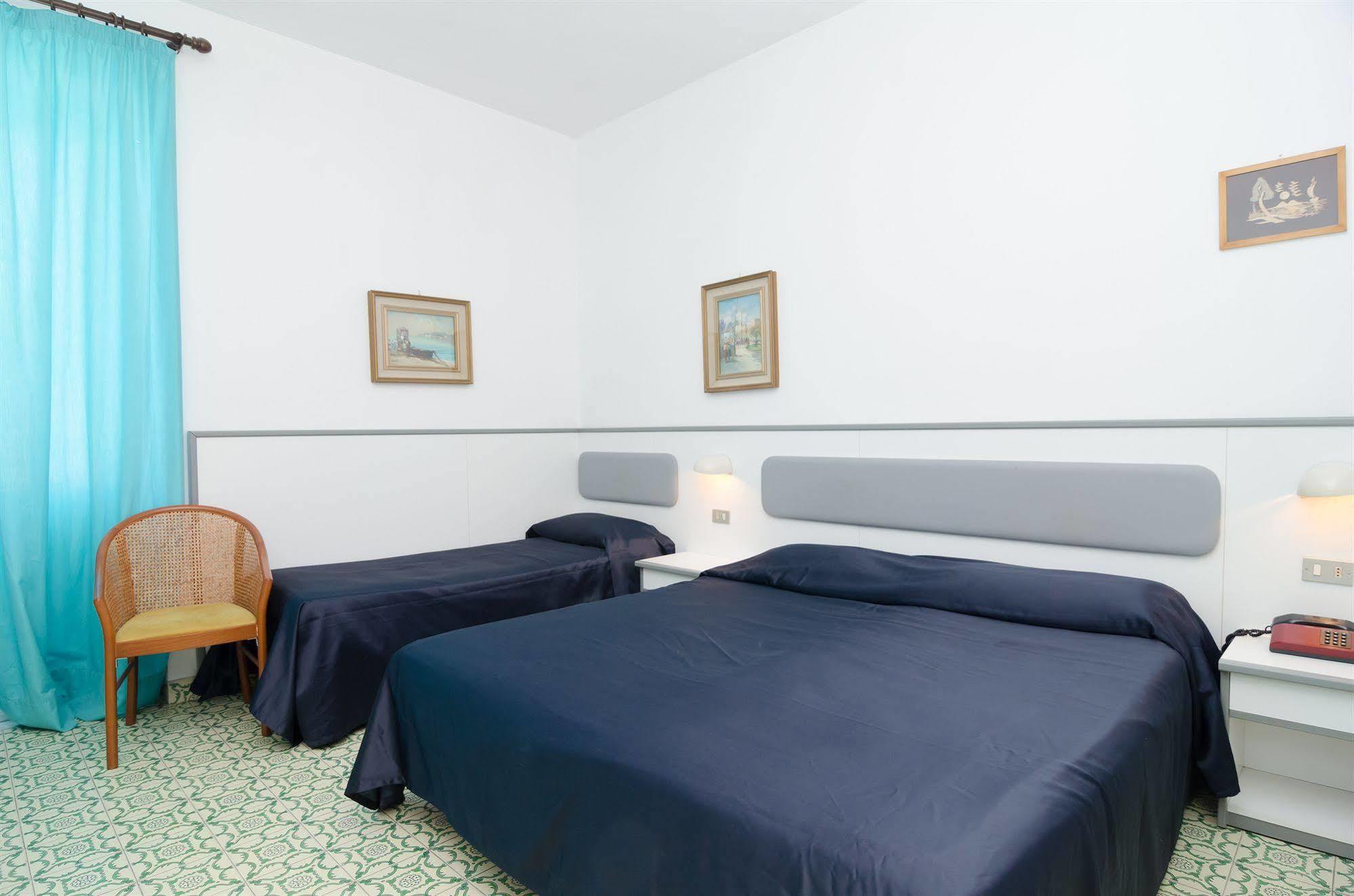 Hotel Flora Wellness & Beauty Ischia Bagian luar foto
