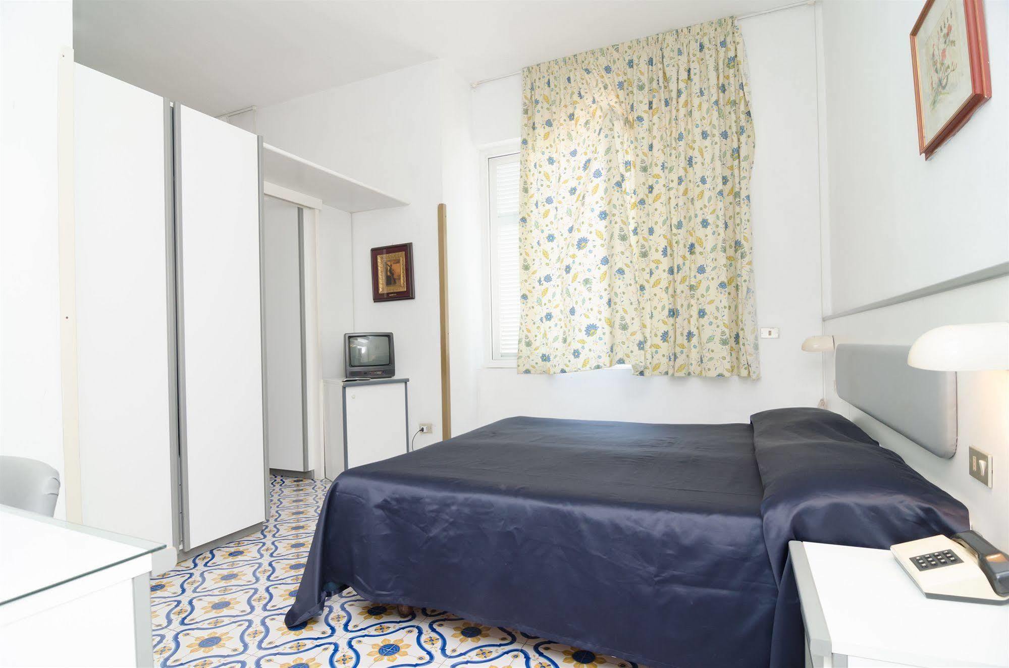 Hotel Flora Wellness & Beauty Ischia Bagian luar foto