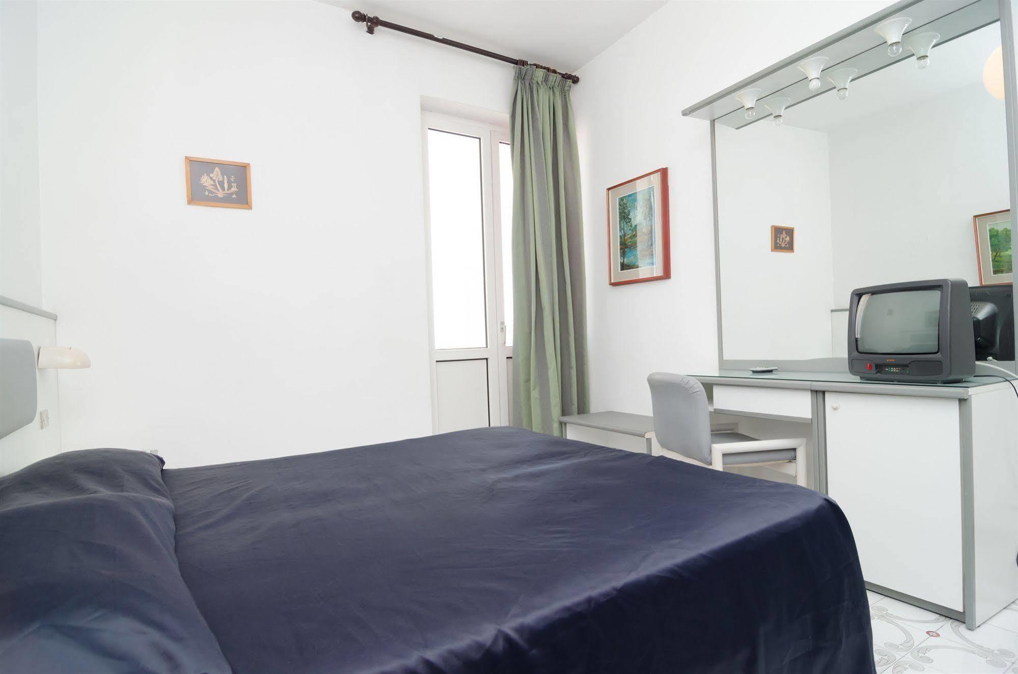 Hotel Flora Wellness & Beauty Ischia Bagian luar foto