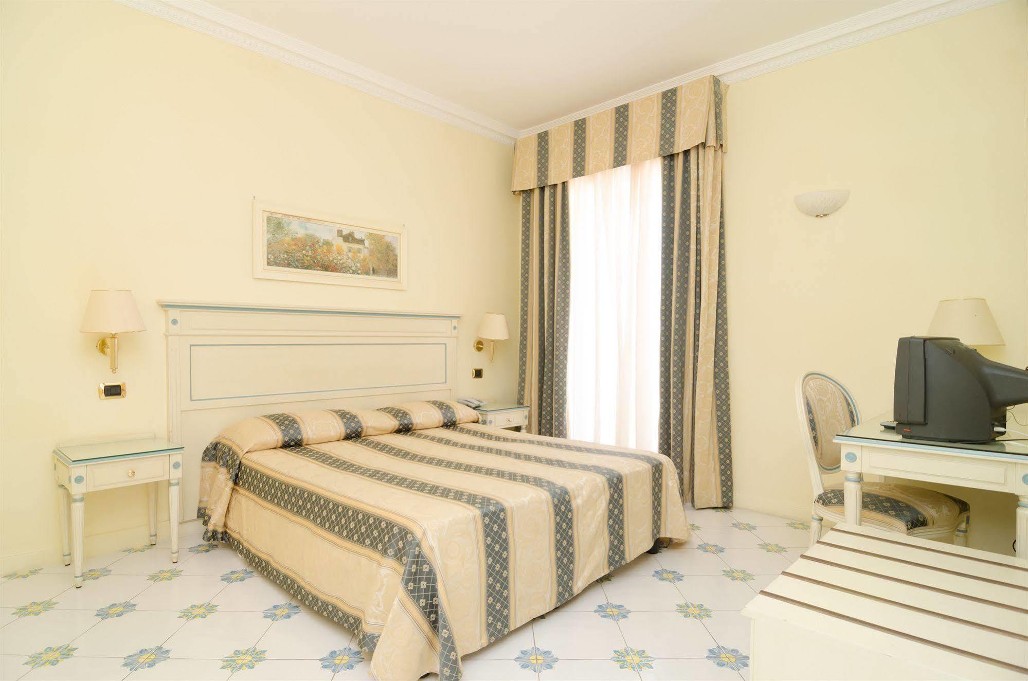 Hotel Flora Wellness & Beauty Ischia Bagian luar foto